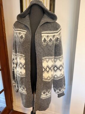 Abercrombie & Fitch Fair Isle (Geometric/Aztec) Hooded Cardigan Very Soft! XS
